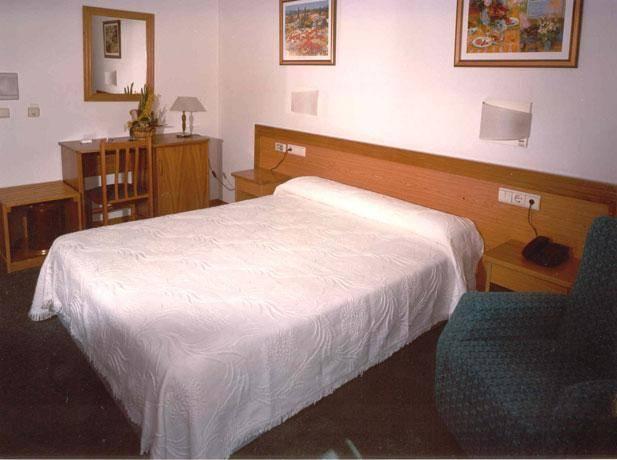Hotel San Vicente Castrofeito Zimmer foto